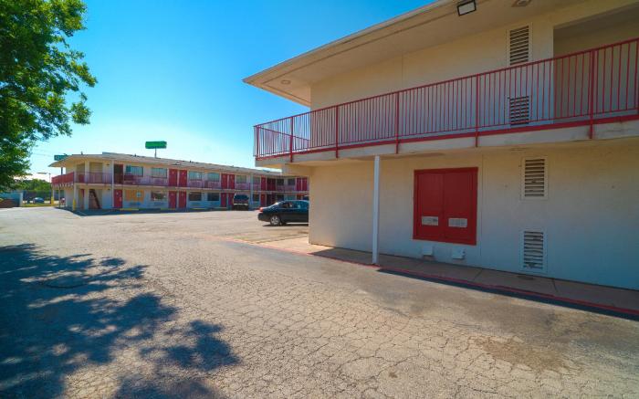 Days Inn by Wyndham Wichita Falls