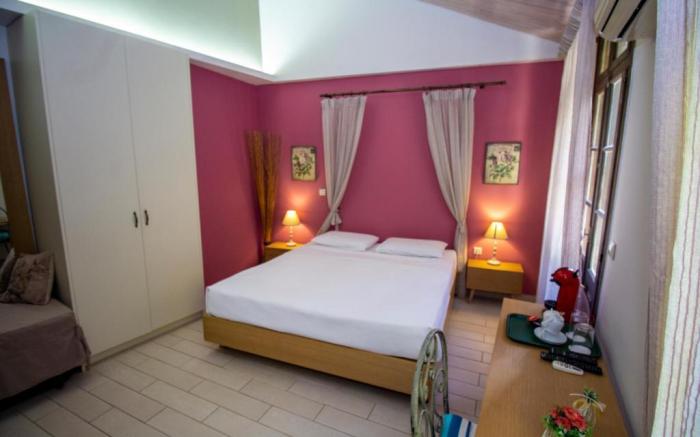 Elia Portou Rooms