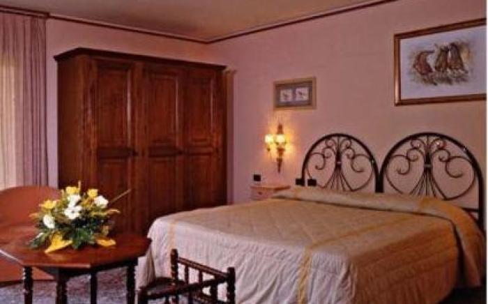 Hotel Daniel