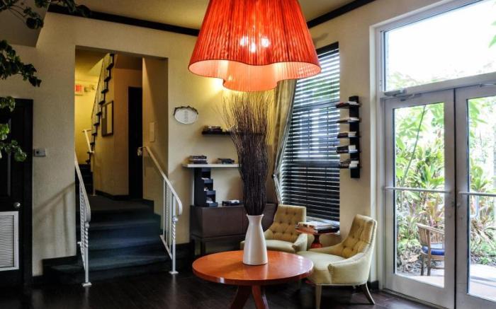 Tradewinds Apartment and Hotel
