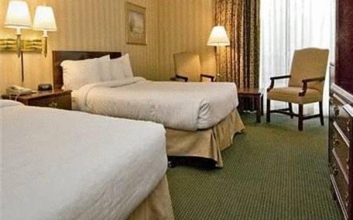 Best Western PLUS The Inn at Hampton