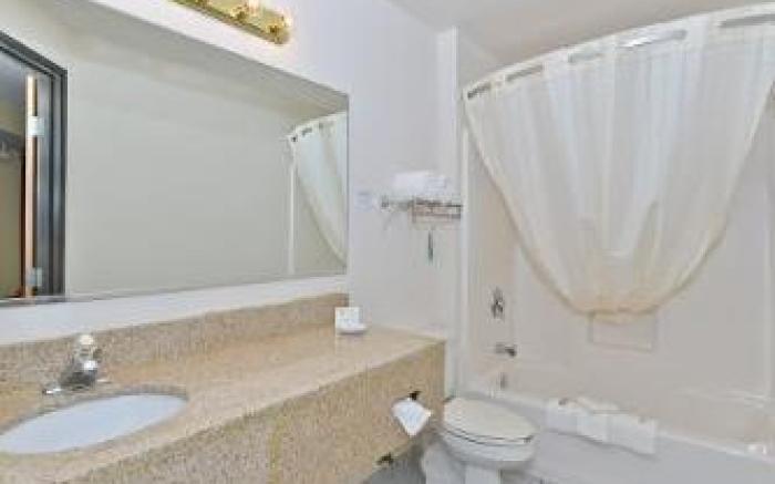 Ramada by Wyndham Platte City KCI Airport