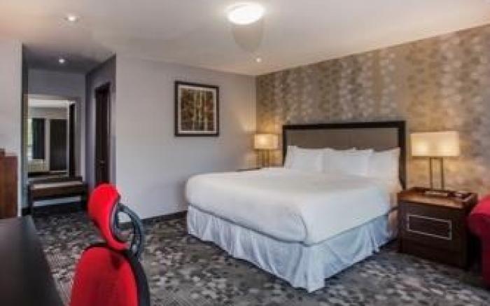 Ramada by Wyndham Jacksons Point