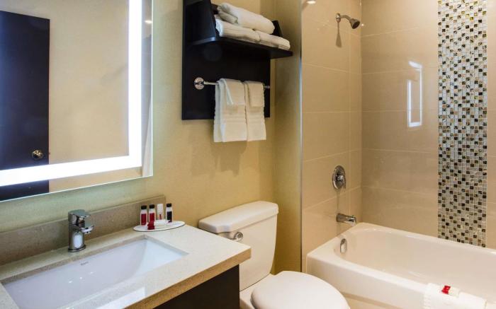 Ramada by Wyndham Jacksons Point