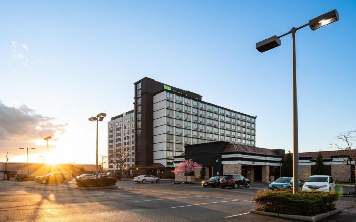 Holiday Inn Newark International Airport By IHG