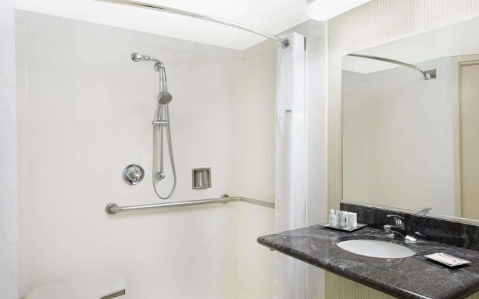 Wyndham Visalia