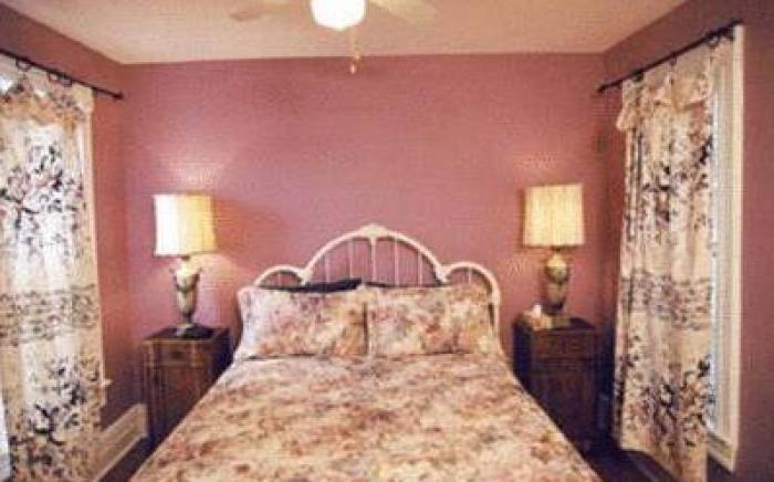 Niagara Inn Bed and Breakfast