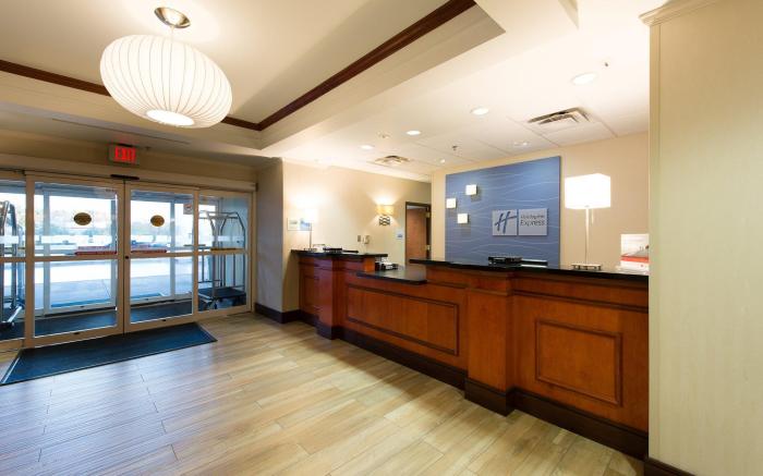 Holiday Inn Express Hotel & Suites Walterboro I-95 By IHG