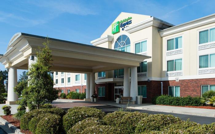 Holiday Inn Express Hotel & Suites Walterboro I-95 By IHG