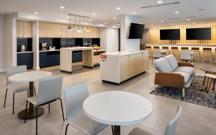 TownePlace Suites by Marriott West Kelowna