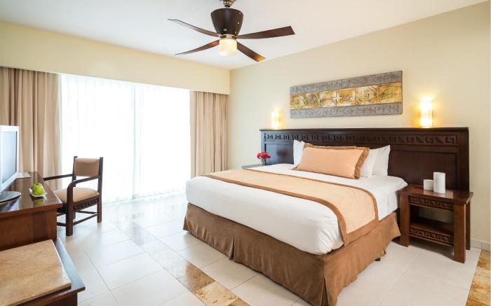 BlueBay Grand Esmeralda-All Inclusive