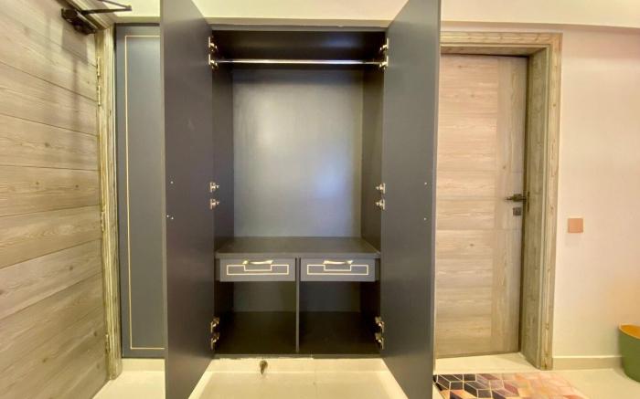 Elegant & Spacious 2br family apt,Sharah e Faisal