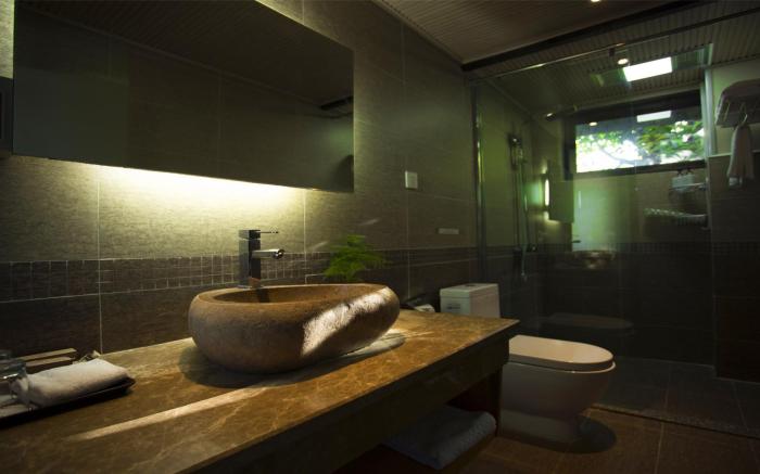 Lijiang Adonis Hotel
