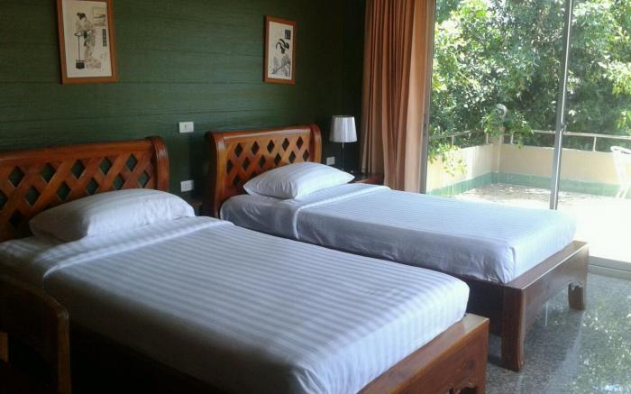 Charm De Chao Lao Resort