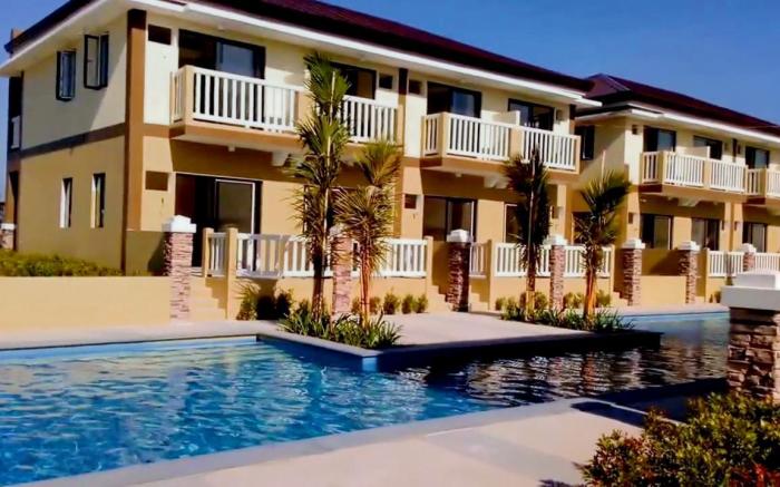 Aquamira Hotel & Resort