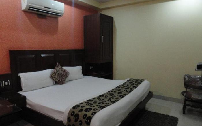 Hotel Shivdev International