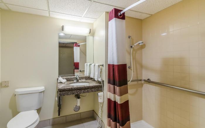 Red Roof Inn & Conference Center Wichita Airport