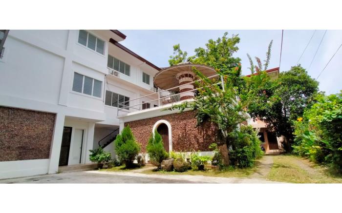 OYO 799 DDD HABITAT ILOILO