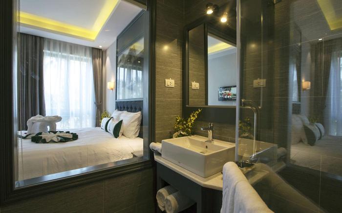 Ivy Villa One Deluxe Room with Double Bed 01