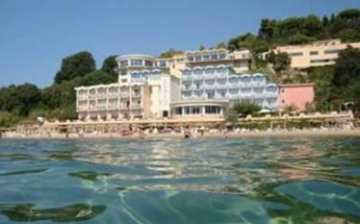 Summit Hotel
