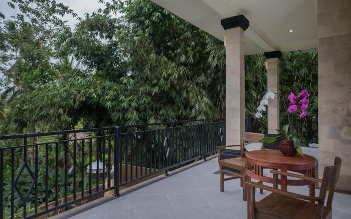 Puri Astina Villa
