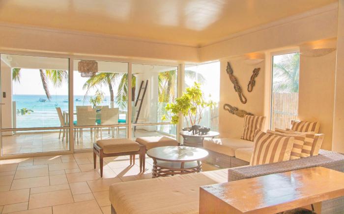Mayumi Beach Villa