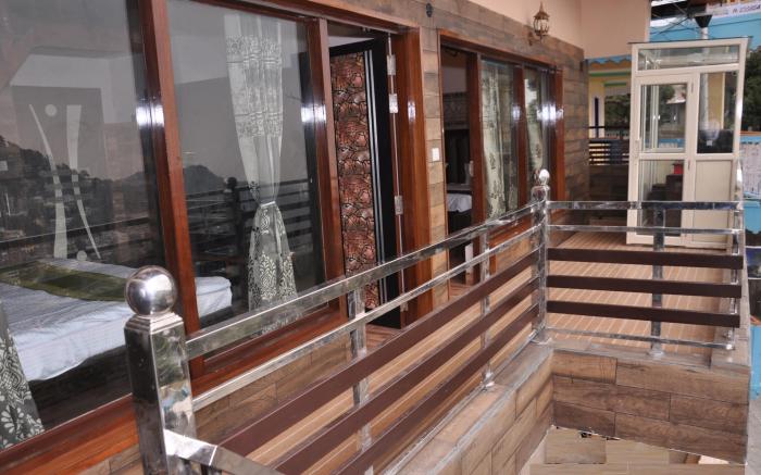 Ekam Lodge