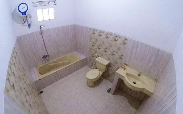Garden Yard Homestay Jogja (family only)