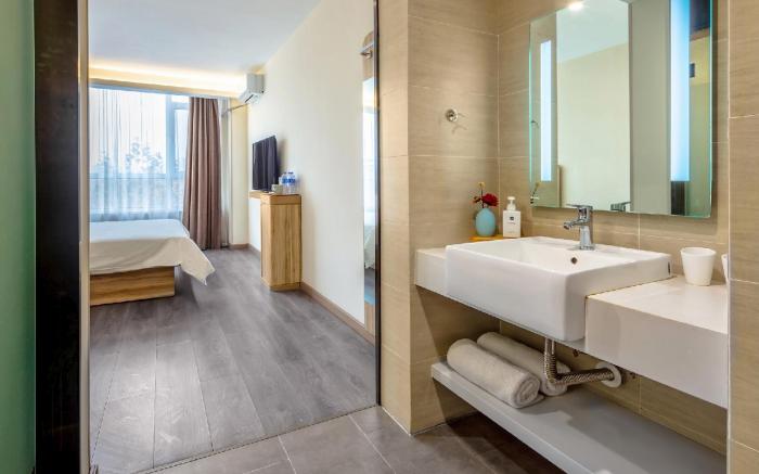 Hanting Hotel Lvliang Jiaocheng County Xinkai Road