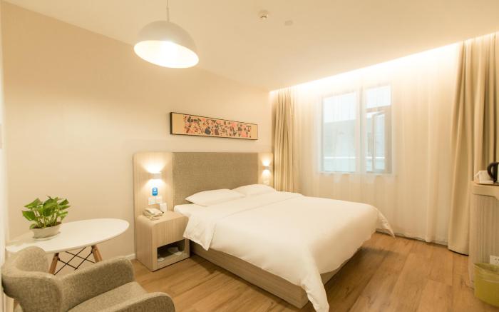 Hanting Hotel Guangyuan Cangxi Binjiang Road