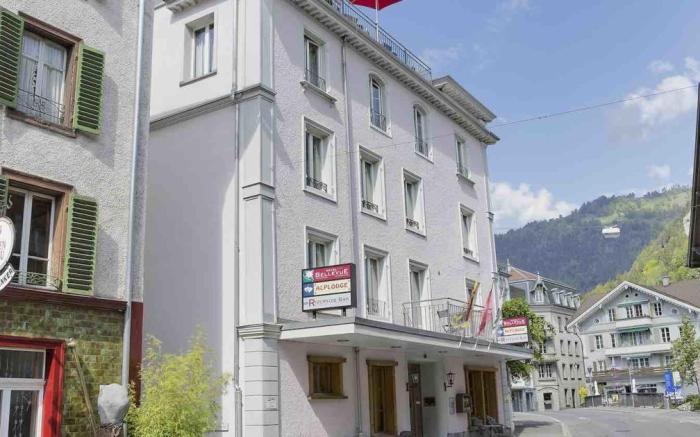 Alplodge Hostel