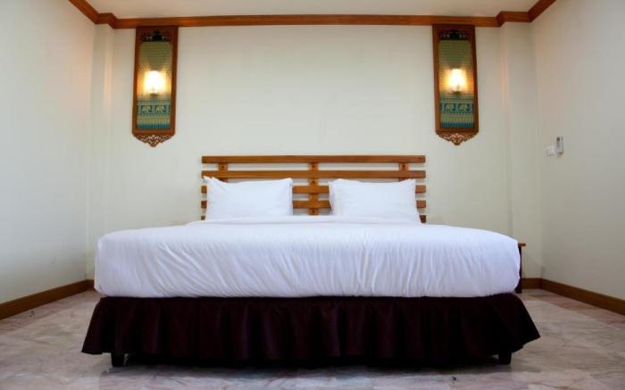 AmornSukhothai Hotel