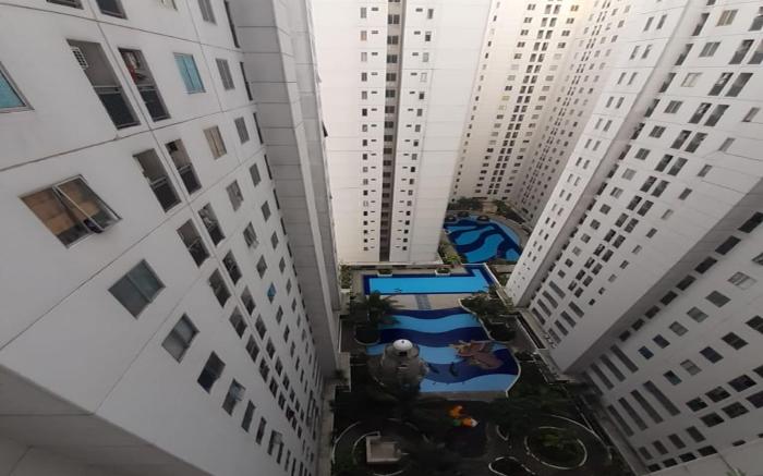 Apartment Bassura City by Travelibu