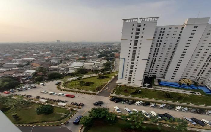 Apartment Bassura City by Travelibu