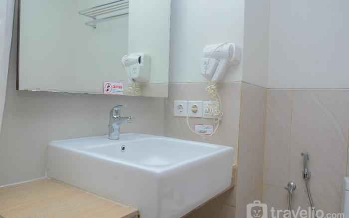 Cozy Studio at Bogor Icon Apartment By Travelio