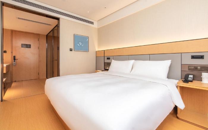 Ji Hotel Yibin West Railway Station