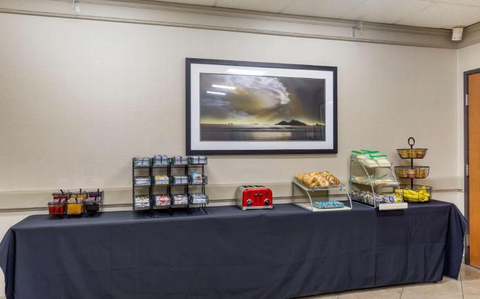 Best Western Plus Harbor Plaza