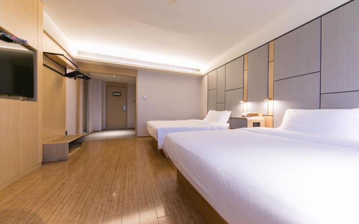Ji Hotel Xinchang Dafo Temple