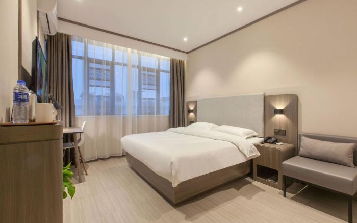 Hanting Hotel Zhijiang Yanjiang Avenue