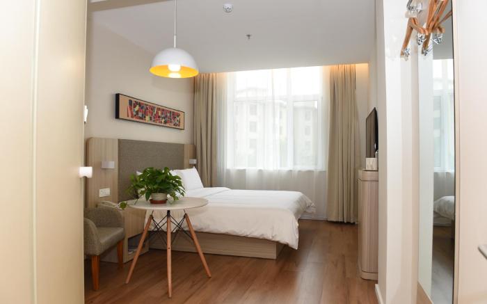 Hanting Hotel Xining Xinhua Lane Qingda Affiliated Courtyard