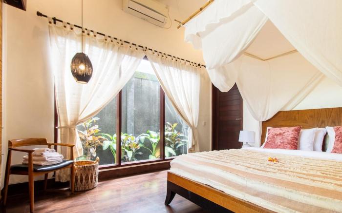 CASA PINARAK  1 I 3BR Private Villa in Seminyak