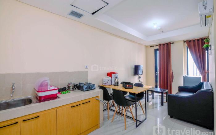 Best Rate 2BR Kebayoran Icon Apartment By Travelio