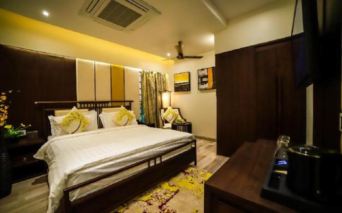 AURA A BOUTIQUE HOTEL