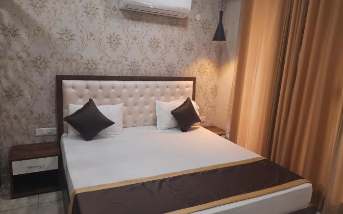 Super Luxury Marble Apartment 