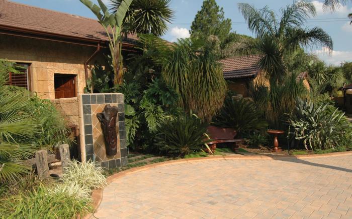 Summer Garden Guest House (The Palms)