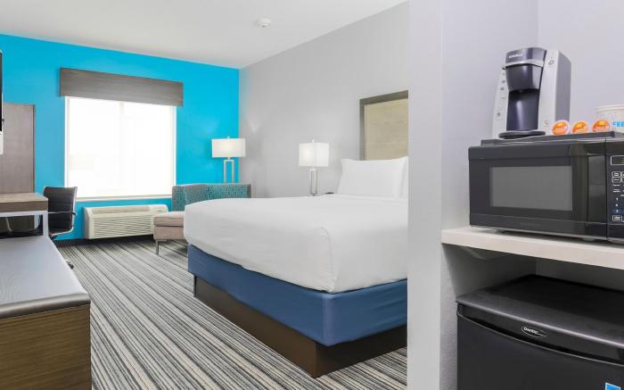 Holiday Inn Express & Suites Houston SE - Airport Area By IHG