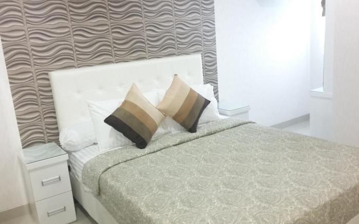 Two Bedroom Springhill Terrace Apartment by JSM
