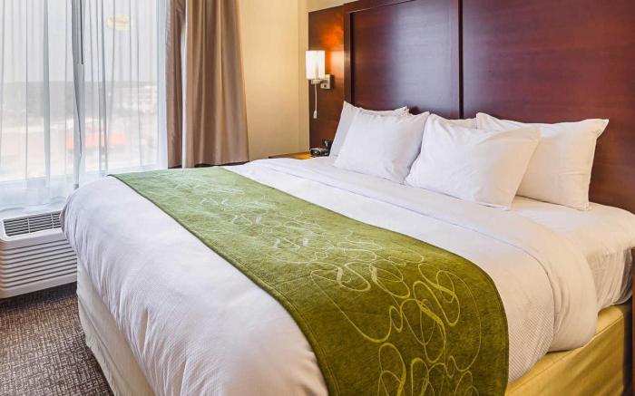 Comfort Suites