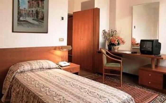Hotel City
