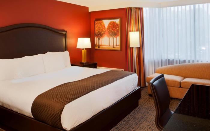 DoubleTree by Hilton Hotel St. Louis - Chesterfield